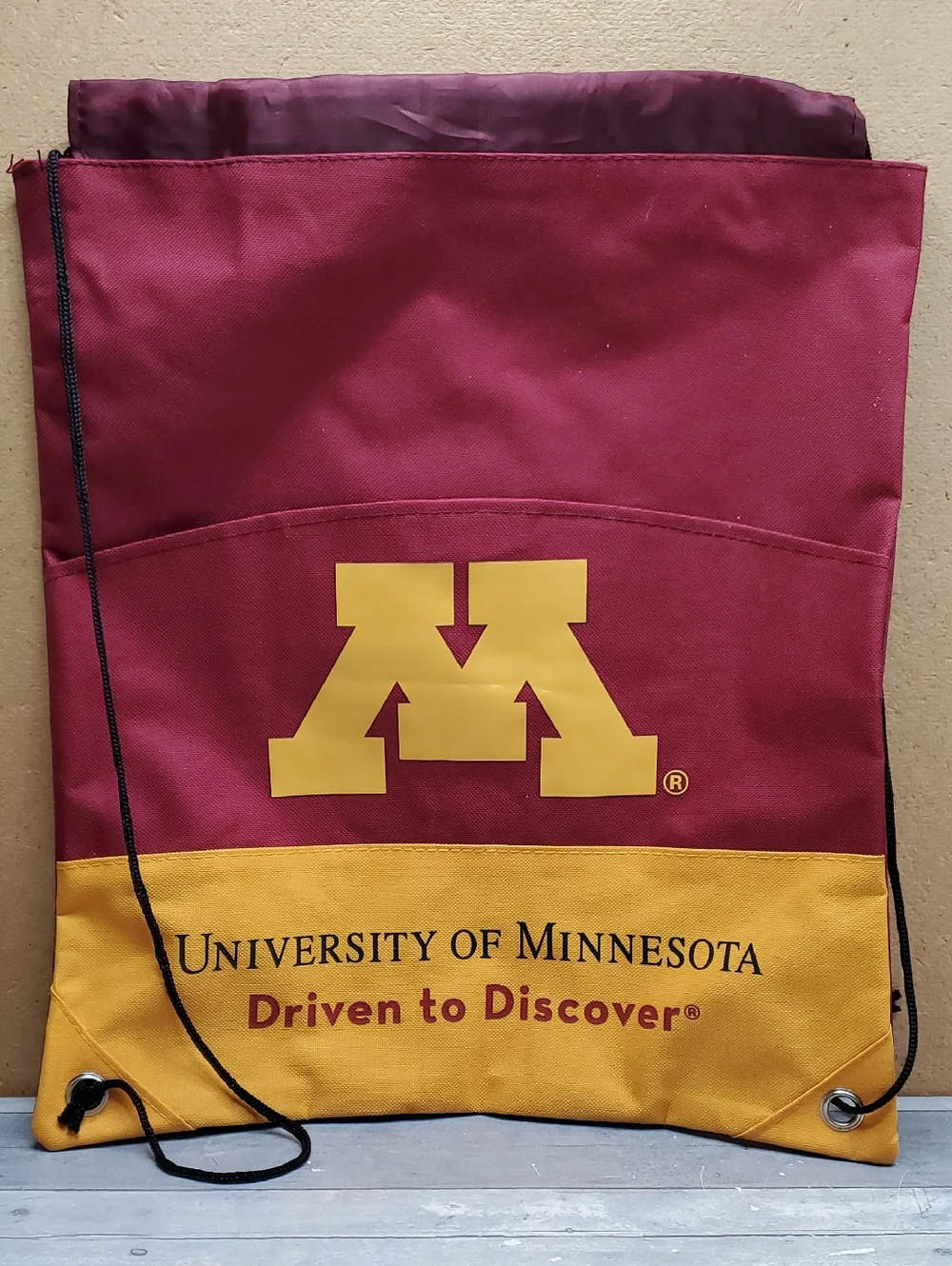 University of Minnesota Drawstring Bag